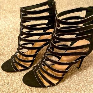 BRAND NEW BCBG SEXY CHIC BLACK STRAPY HEELS